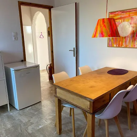 The Beachhouse Apartment Vagia (Aegina)